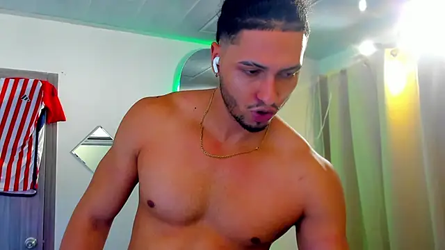 kris_khalifa69 - Kris_Khalifa69's free webcam - UK Sex Cams