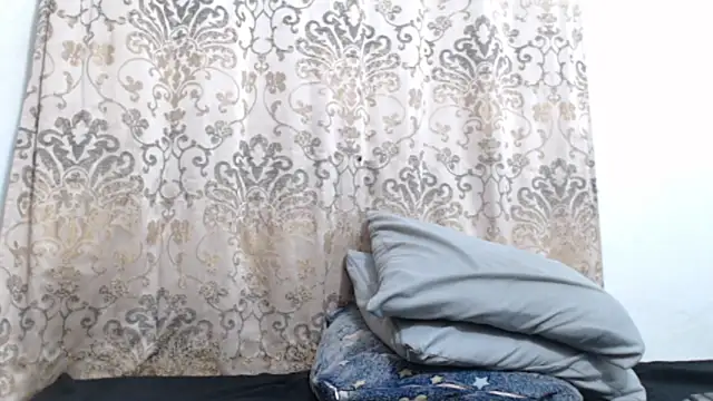 alejandra_c19c webcam