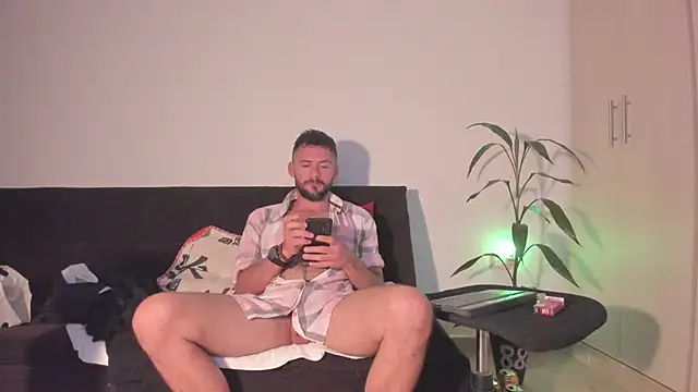 erickpritz_xh - Erickpritz_xh's free webcam - UK Sex Cams