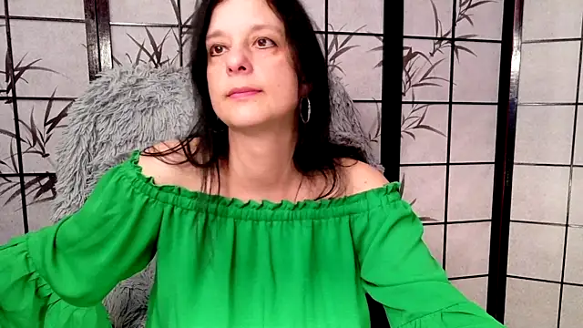 _sweetlonglips_ (Ask my age) - Make me cum? Best vibes: 25,66,142 & 285