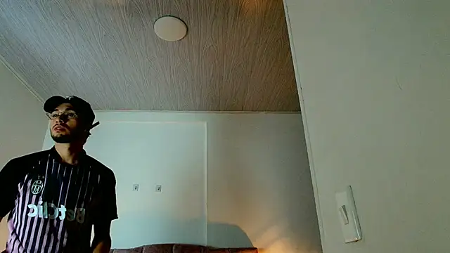 Kendy_Lians webcam stripchat model stream image