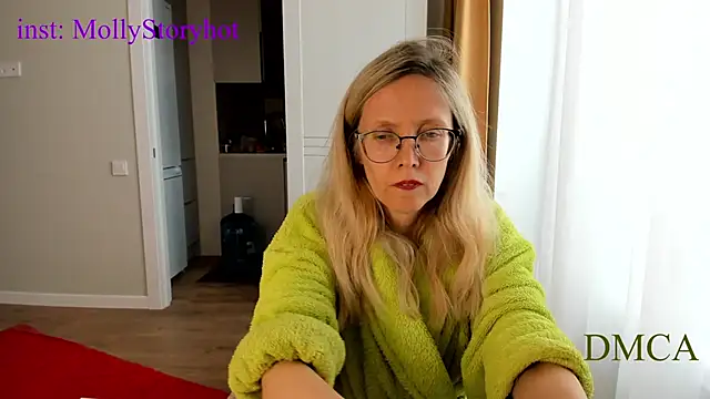 MollyStory Live Webcam on Stripchat