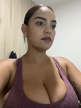 Sara-77 webcam