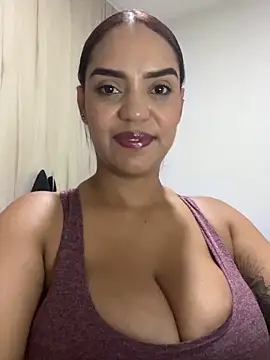 Sara-77 webcam