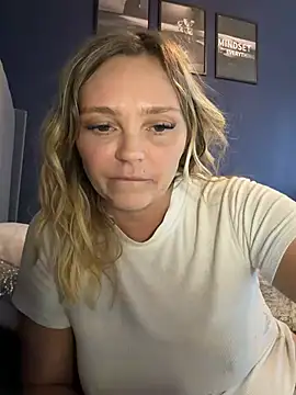 Sky25x Live Webcam on Stripchat