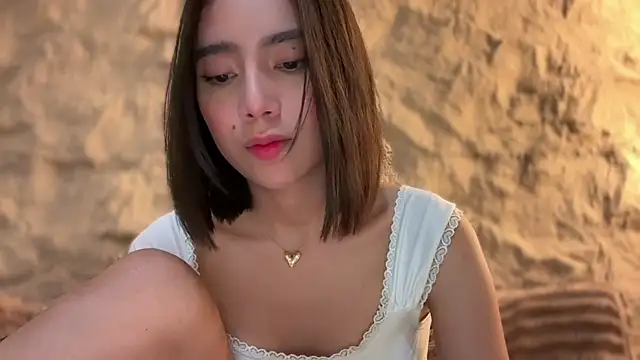 GenesisCastillano live sex cam