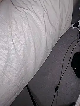 Capitan_at_work_96 webcam