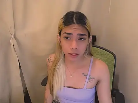 velvetviper06 webcam