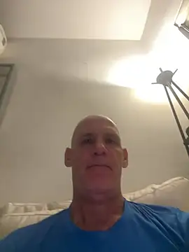 elosoo - Elosoo's free webcam - UK Sex Cams