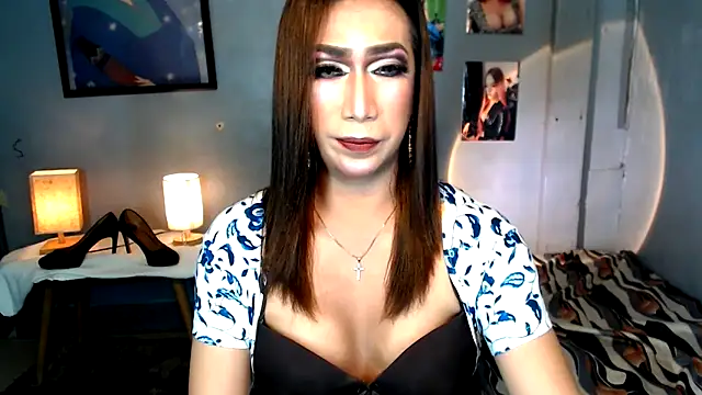 littleredbunny27 webcam