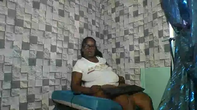 Exotic_indian95 webcam