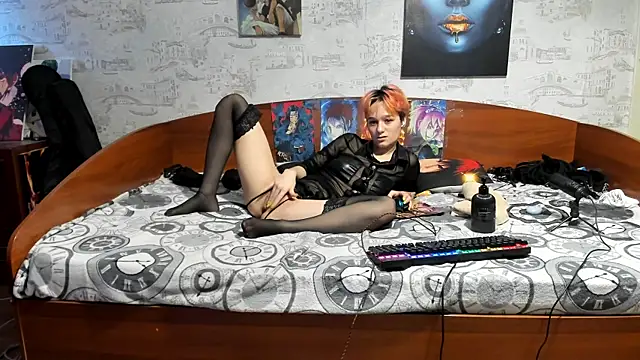 KagamiTayga live sex cam