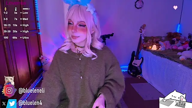 bluelen (F young) - 🐻☕rub pussy in panty 🐻☕