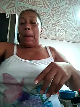 Ruby-Hot-Milf webcam