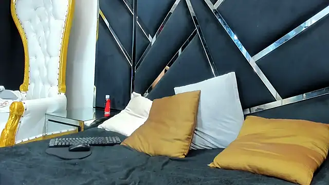 saxxybunnyandjayzzy (G teen) - squirts in cowgilrs + penetration