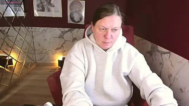 KellyPerfection webcam