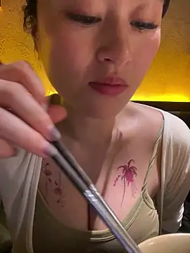 Yolanda9 live sex cam