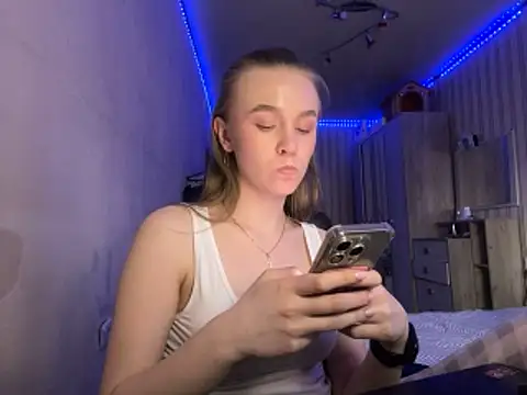 melissashineeee webcam