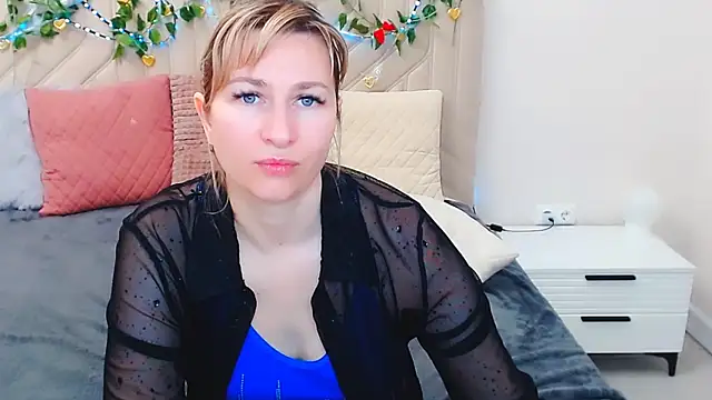 Incredible_Ariela webcam