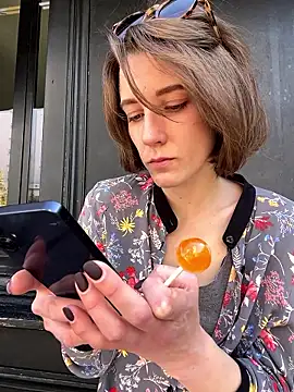 Kamorana live sex cam