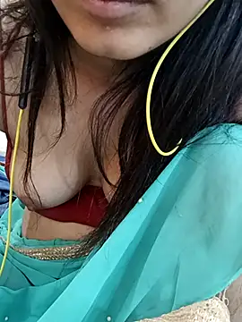 CuteSarikaLIVE webcam