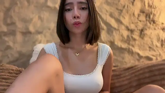 GenesisCastillano live sex cam