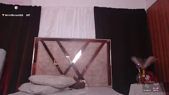 AGATHAA_WHITE webcam