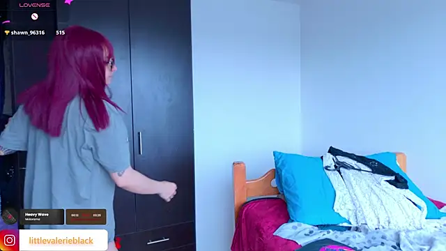 littlevalerie live sex cam