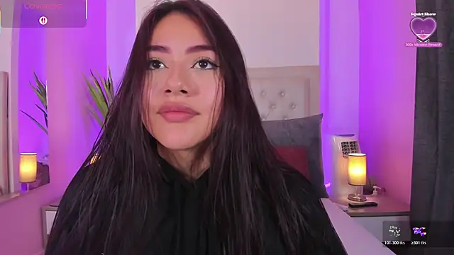 nicolle_pierce webcam