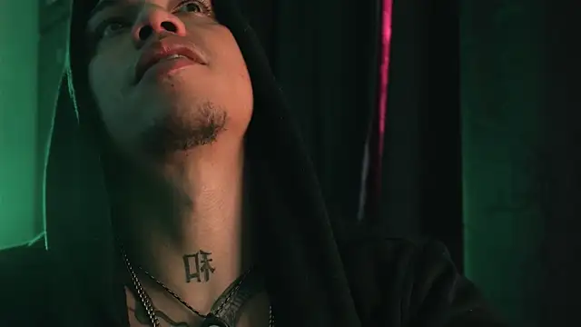 AlphaMasterXxx webcam