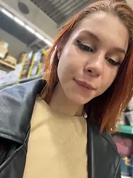 RosieSecret Live Webcam on Stripchat