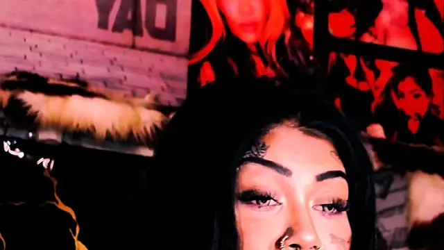 indian_dreamgirl webcam