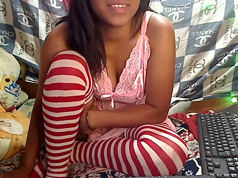 bicolorkisslove - BicolorKissLove's free webcam - UK Sex Cams