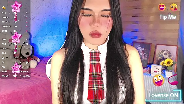 SweetSurrender_ webcam