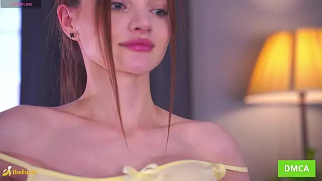 bellacle (F young) - massage booty and couple of spanks