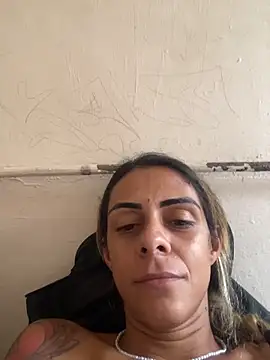 sabrinaneves (F young) - Gozar naqueles dias