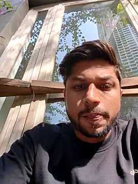 _irresistible_ (M young) - Go Washroom and Get Nude