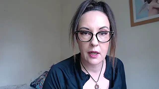 Humiliatrixxxx webcam