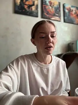 adult live cam MilaMoone