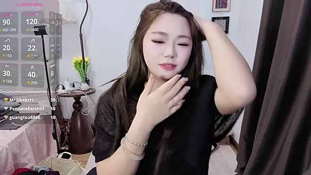 美女DAHLiA95在线直播