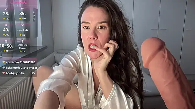 MilkyHoneyLullabies webcam