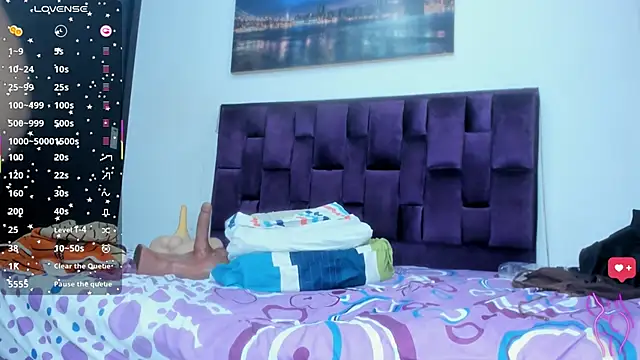 Alicia_Whitee webcam