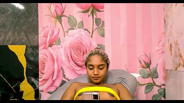 indian_barbie webcam