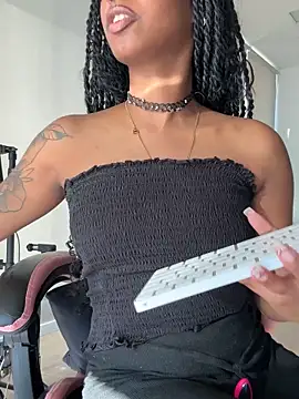 Your_Paris's live cam