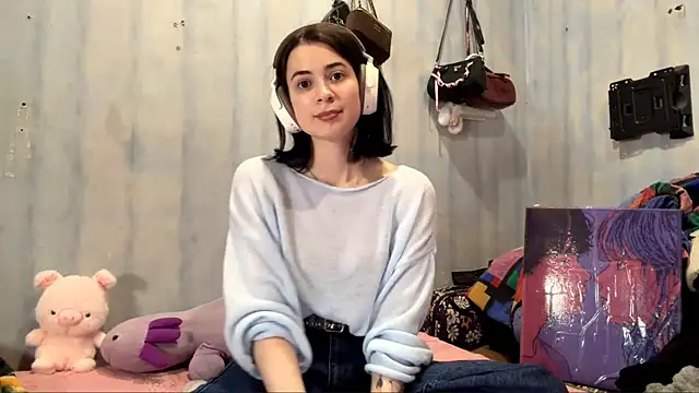 LanoraBilecki webcam