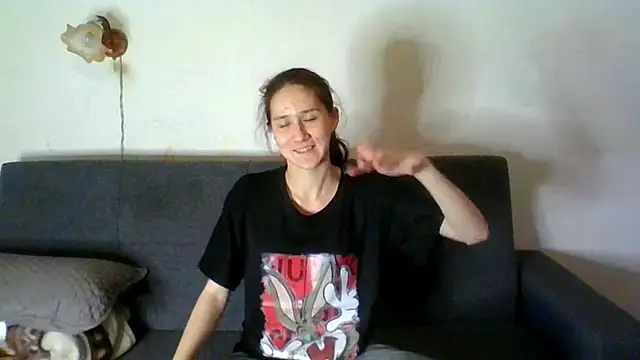 NickiKisinger webcam