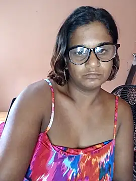 indianstrawberrylips4u webcam