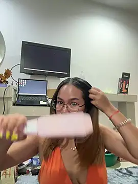 ponthip - Ponthip's free webcam - UK Sex Cams