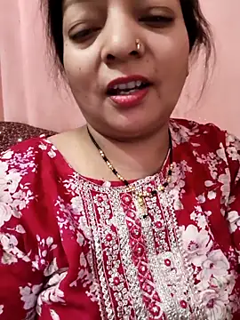 Webcam Model (Gujju_bhabhi69)  is live.Free join now!