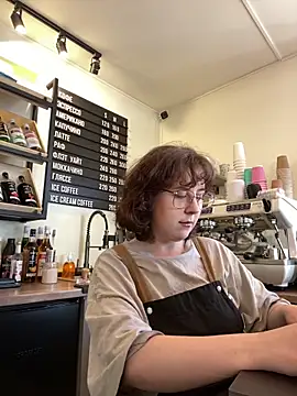 cinnabon_ - Cinnabon_'s free webcam - UK Sex Cams